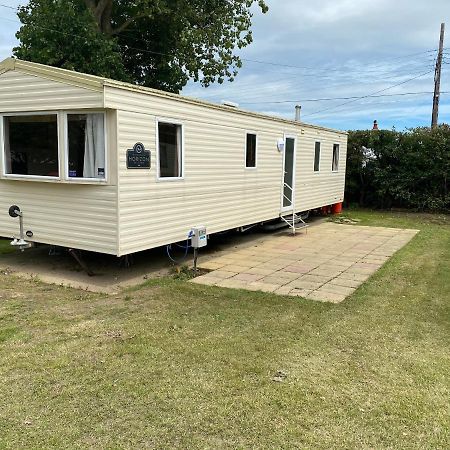 3 Bed 8 Berth Caravan In California Cliffs - M1 Great Yarmouth Dış mekan fotoğraf