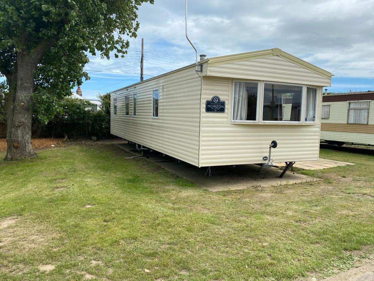 3 Bed 8 Berth Caravan In California Cliffs - M1 Great Yarmouth Dış mekan fotoğraf