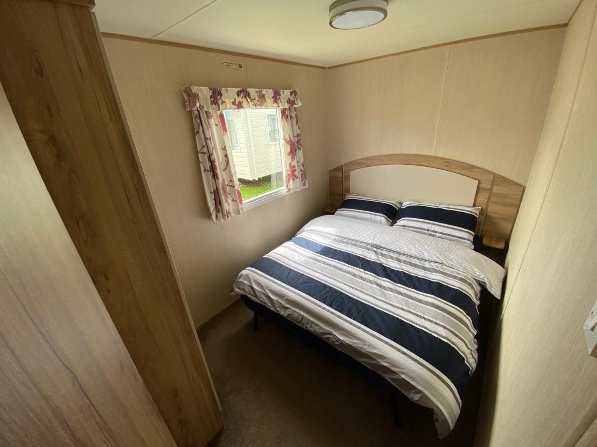 3 Bed 8 Berth Caravan In California Cliffs - M1 Great Yarmouth Dış mekan fotoğraf